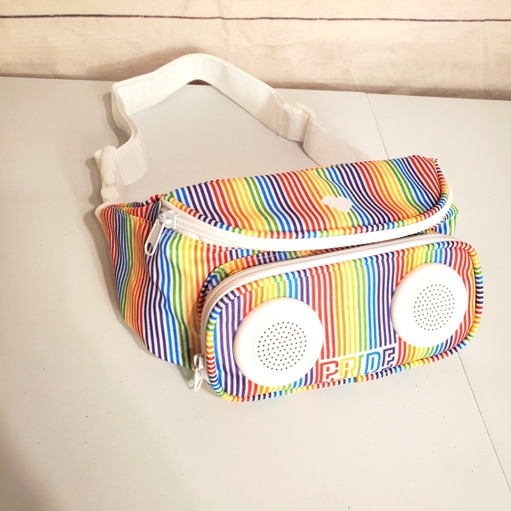 RAINBOW Bluetooth front pack speaker